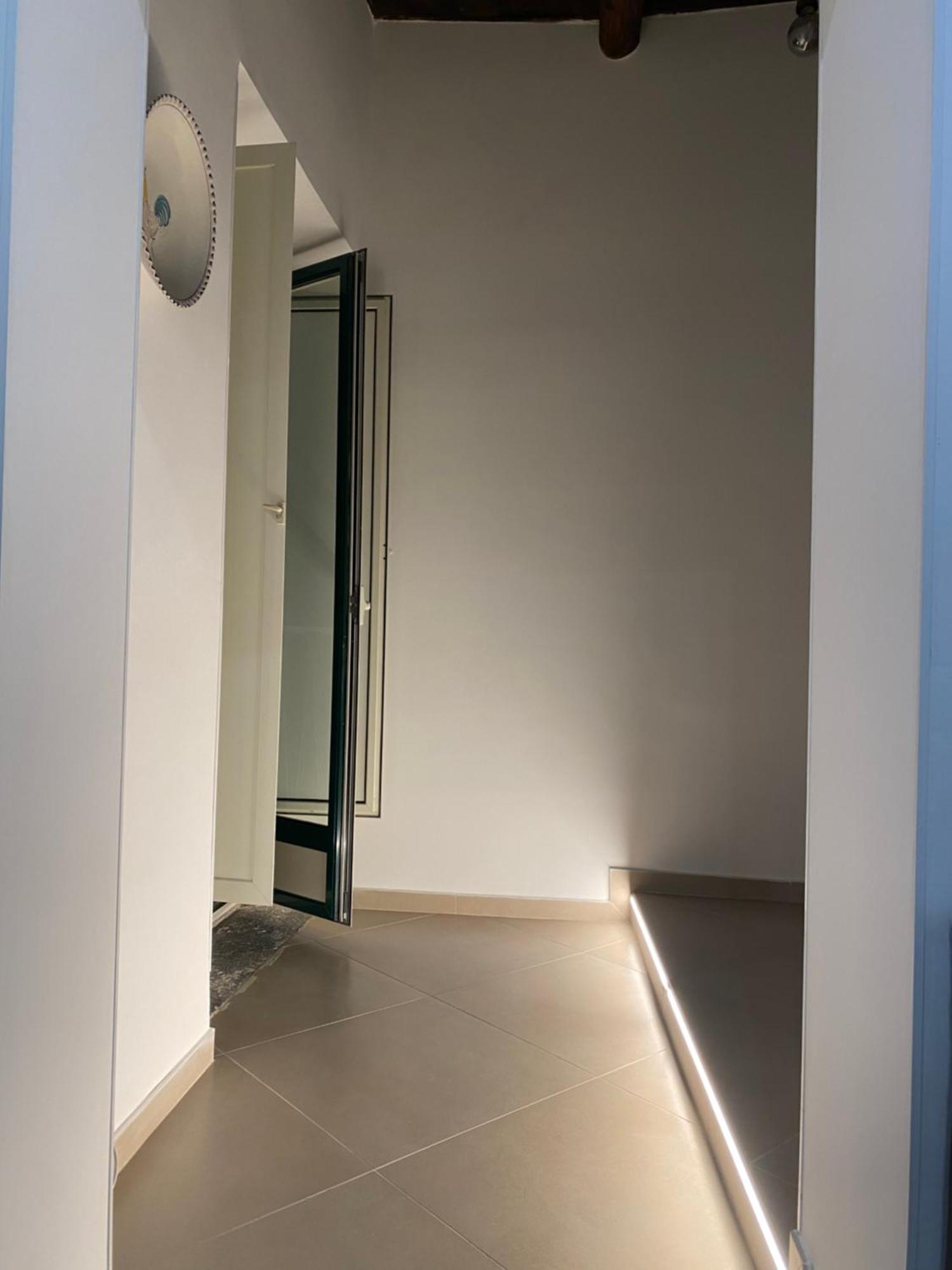 All'Imbrunire Exlusive Apartment Salerno Esterno foto